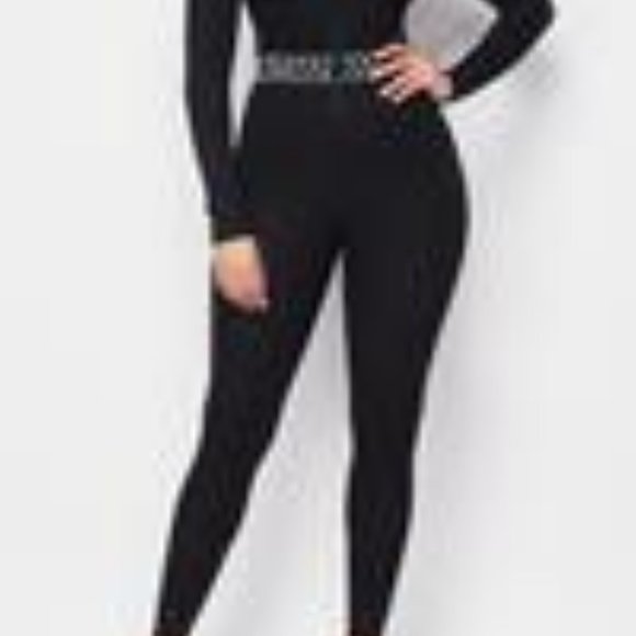 Woman Print jumpsuit w/front zipper - Picture 3 of 5